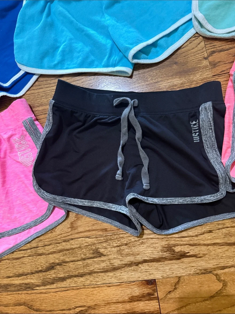 Girls bundle of 6 shorts various brands and colors size 10-12 EUC